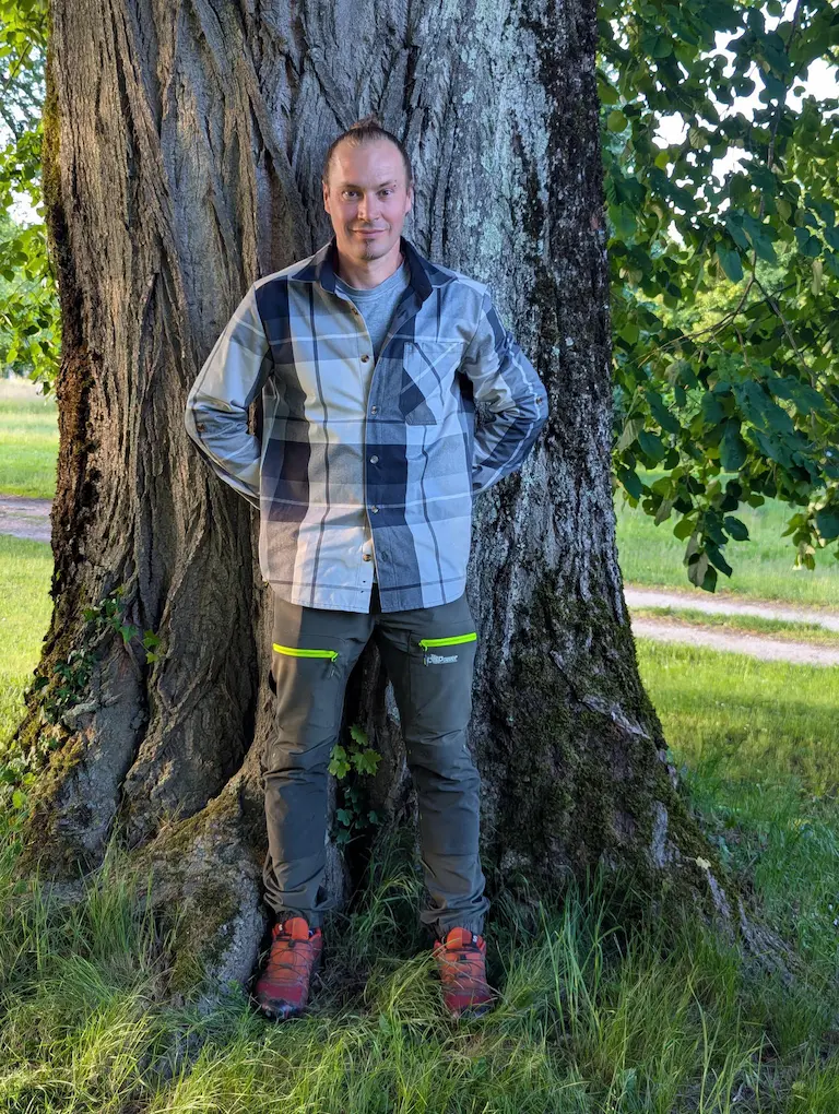 Il intervient depuis Villemoirieu dans un rayon de 30 km